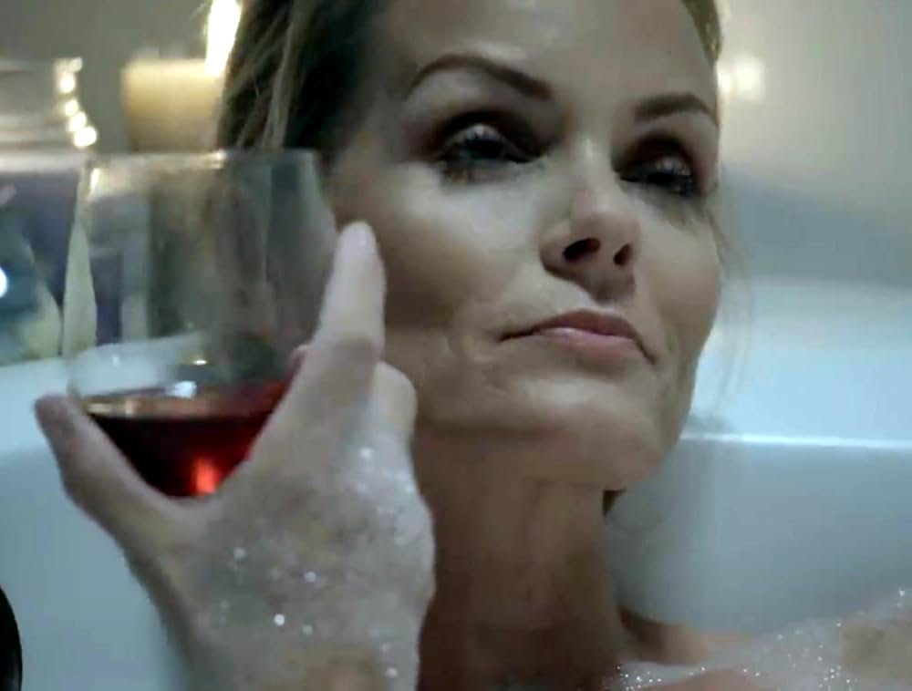 Stalked by My Neighbor（原題）の画像