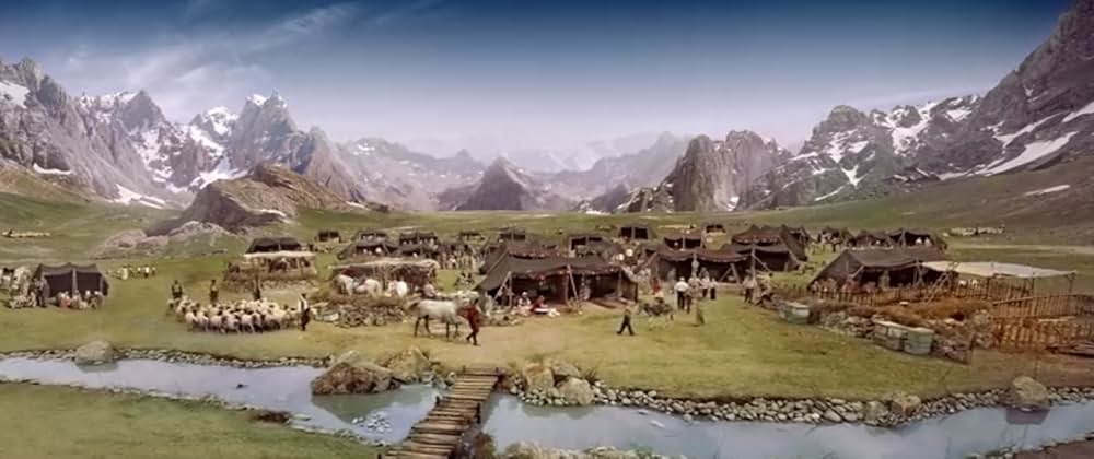 酸っぱいリンゴの木の下での画像