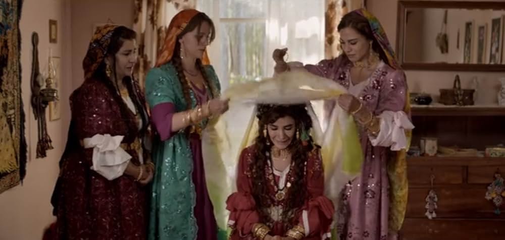 酸っぱいリンゴの木の下での画像