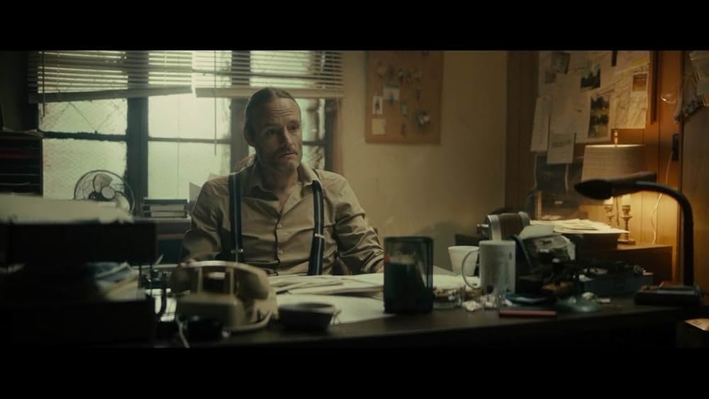 Into the Ashes（原題）の画像