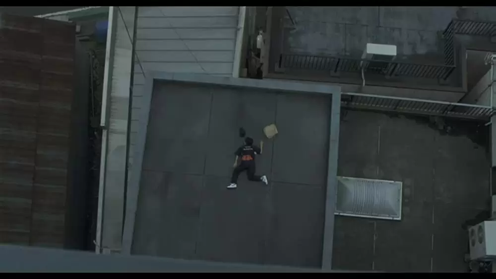 カラスの親指の画像