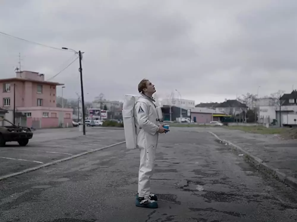 「アスファルト」マイケル・ピットの画像