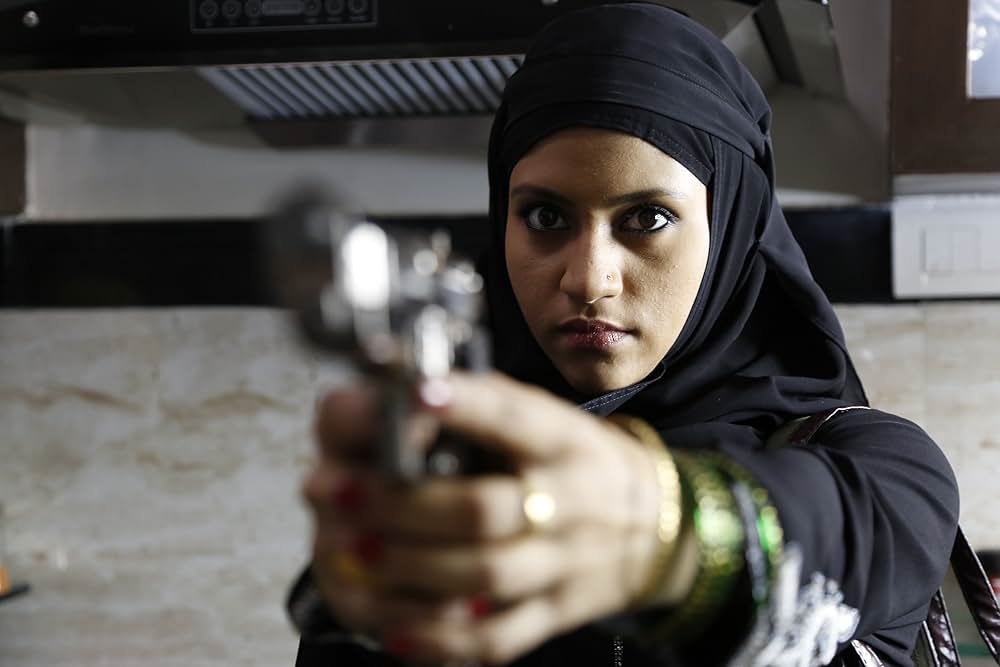 ブルカの中の口紅の画像