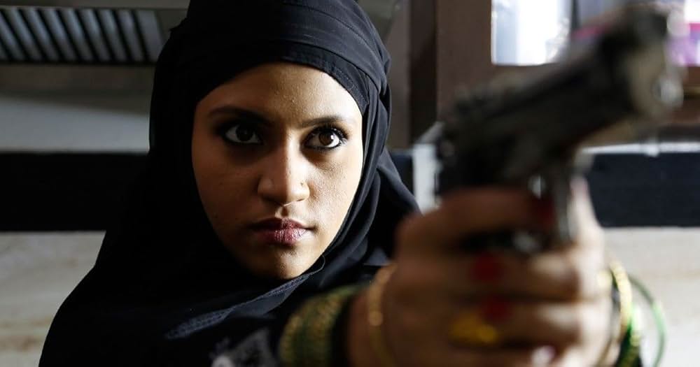 ブルカの中の口紅の画像