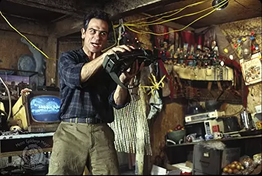 「ブローン・アウェイ／復讐の序曲」トミー・リー・ジョーンズの画像