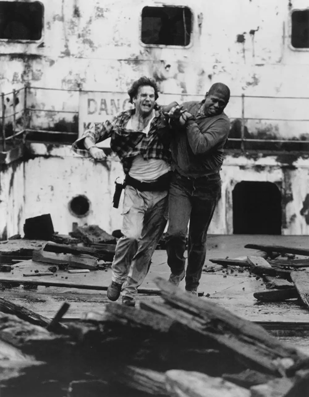 「ブローン・アウェイ／復讐の序曲」ジェフ・ブリッジス & フォレスト・ウィテカーの画像