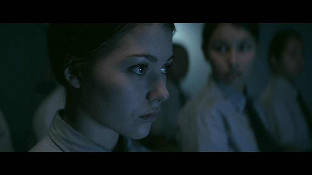 レベル16 服従の少女たちの画像