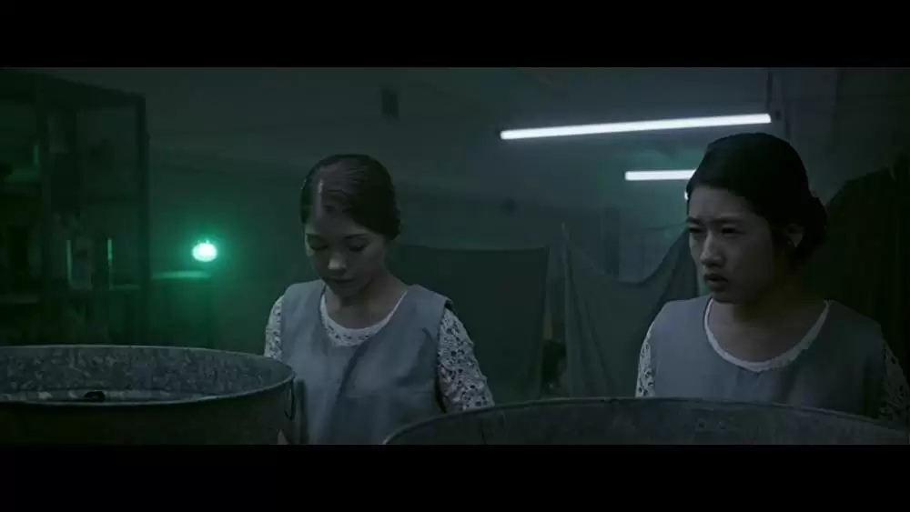 レベル16 服従の少女たちの画像