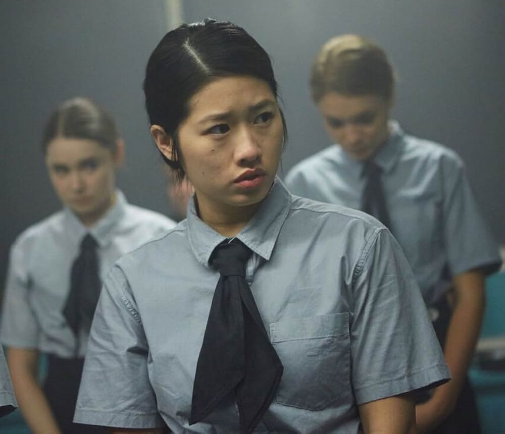 レベル16 服従の少女たちの画像