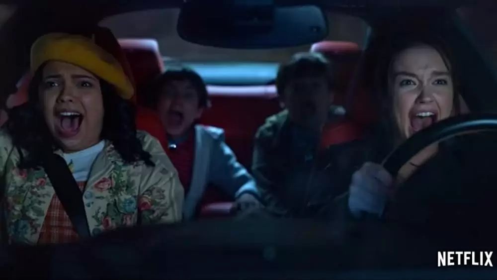 「スリープオーバー 夜の大冒険」Lucas Jaye & Maxwell Simkins & Cree Cicchino & セイディ・スタンリーの画像