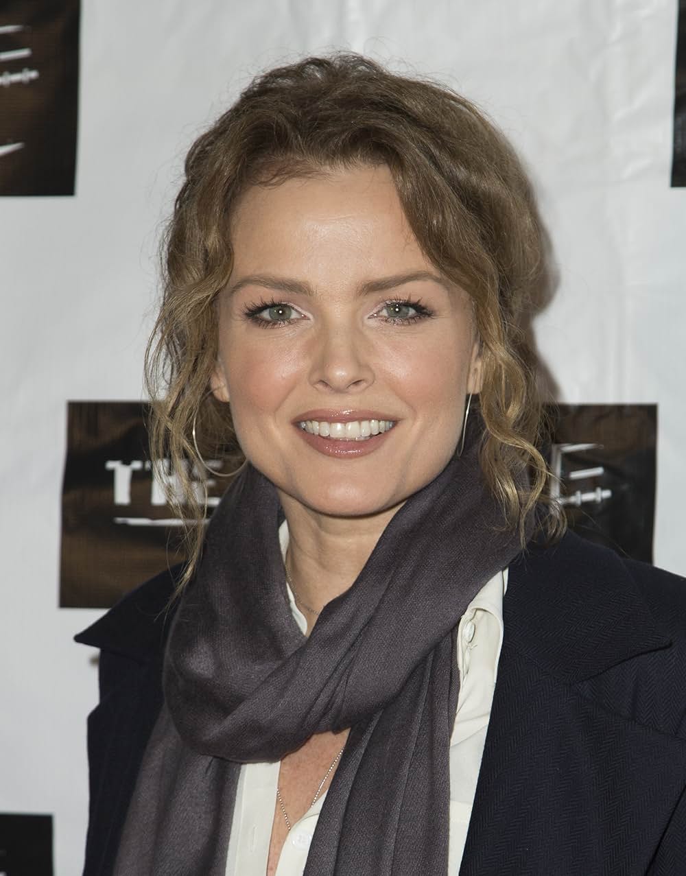 赤ずきんvs狼男の画像