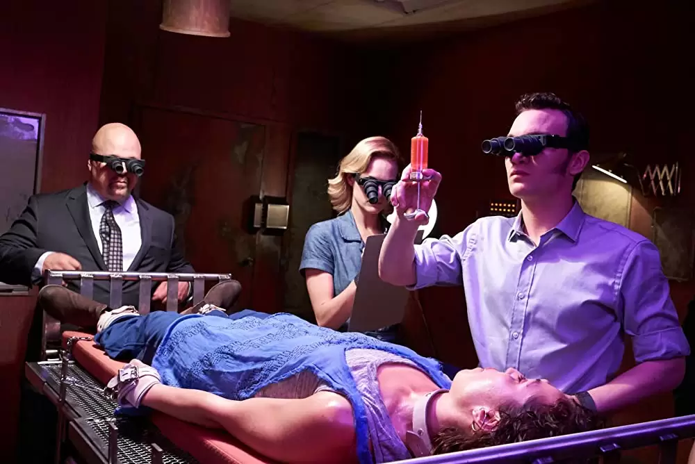 「ラプチャー 破裂」マイケル・チクリス & ノオミ・ラパス & ケリー・ビシェ & Ari Millenの画像