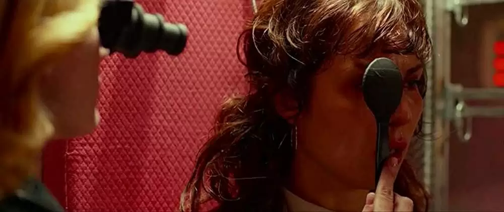 「ラプチャー 破裂」ノオミ・ラパスの画像