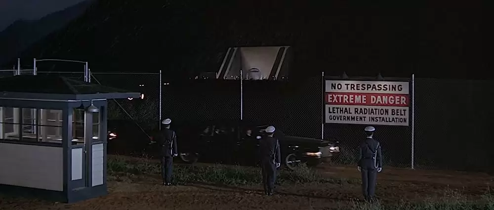 地球爆破作戦の画像