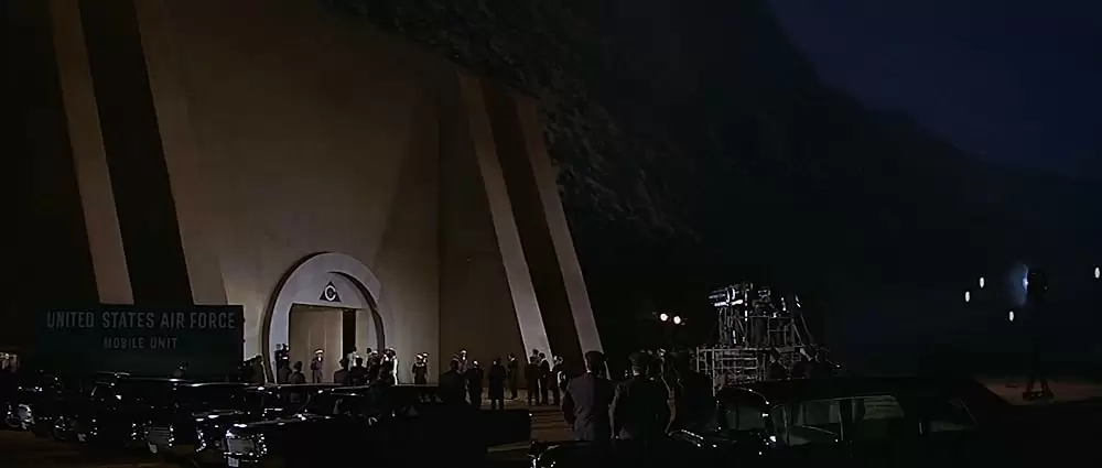 地球爆破作戦の画像