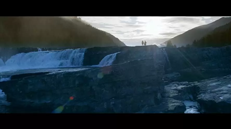 「ロックダウン 非常事態」ドミニク・モナハン & Brighton Sharbinoの画像