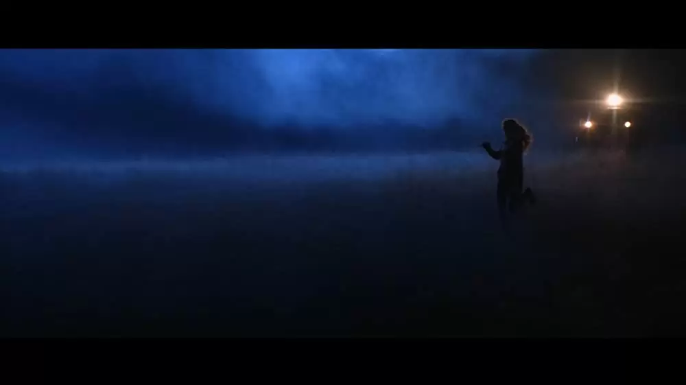 「ロックダウン 非常事態」Brighton Sharbinoの画像