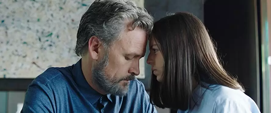 黒い箱のアリスの画像