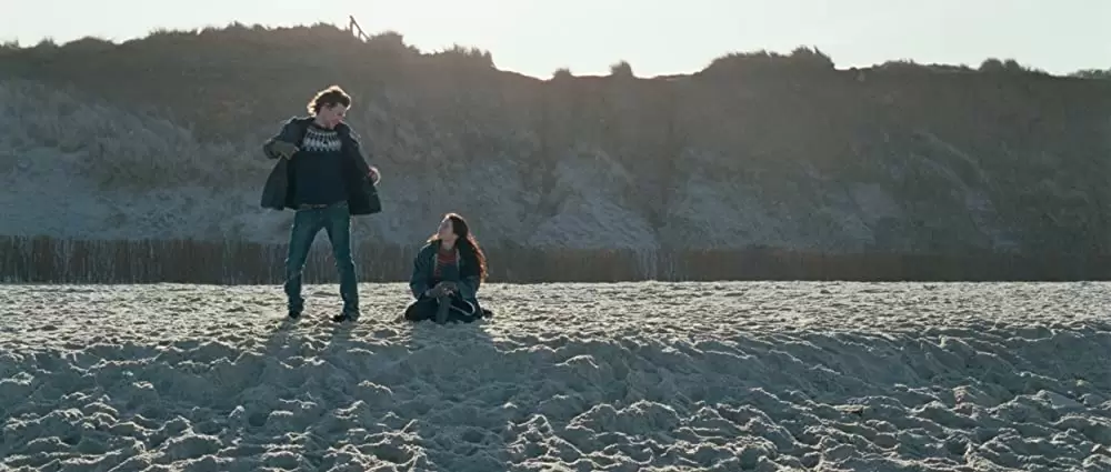 愛を複製する女の画像