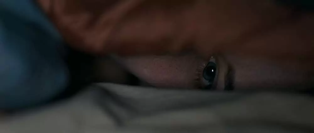 愛を複製する女の画像