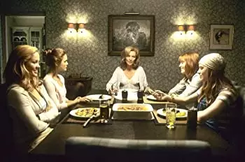 「ママが泣いた日」ジョアン・アレン & アリシア・ウィット & ケリー・ラッセル & エリカ・クリステンセン & エバン・レイチェル・ウッドの画像