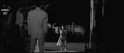 赤い波止場の画像