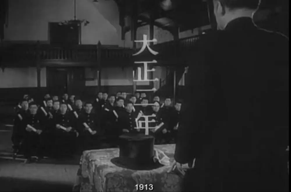 満員電車の画像