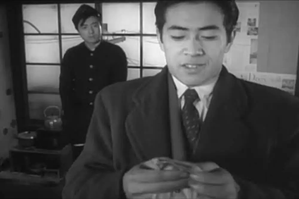 満員電車の画像