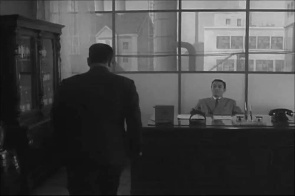 満員電車の画像