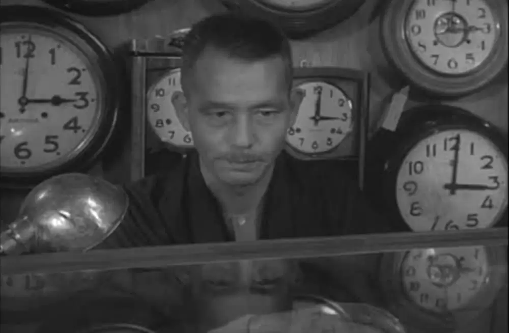 満員電車の画像