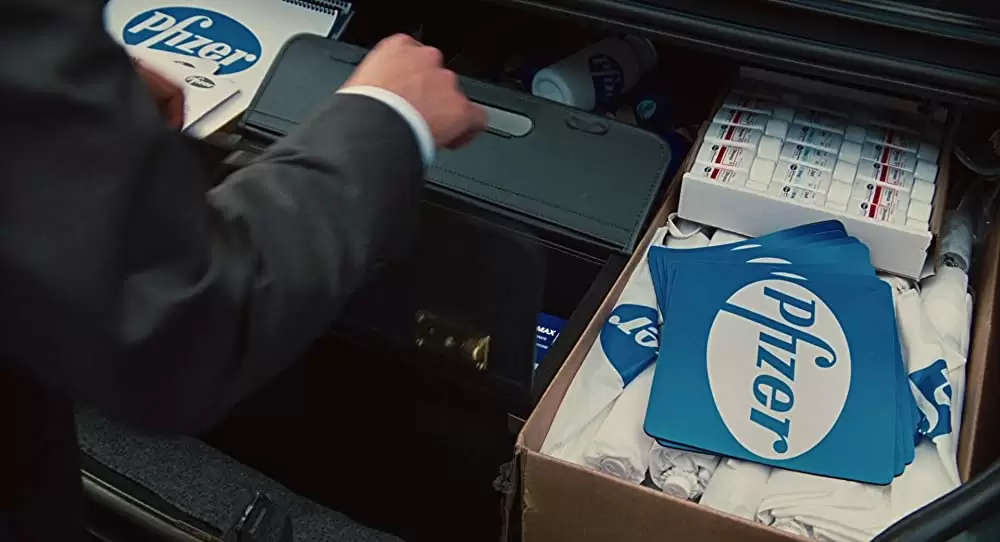 ラブ&ドラッグの画像