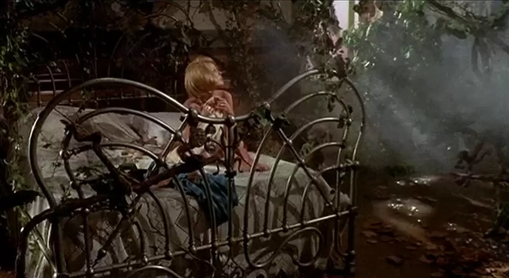 「リサと悪魔」エルケ・ソマーの画像