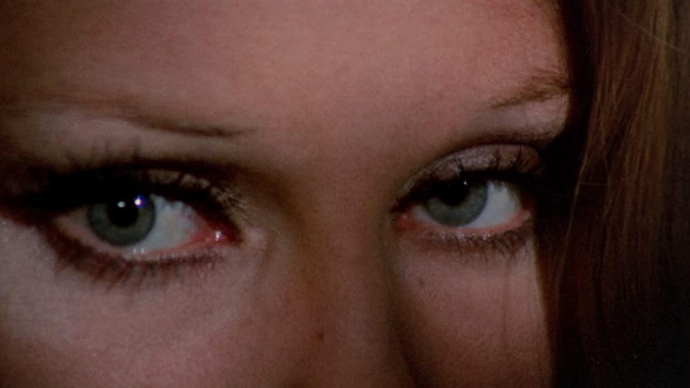 リサと悪魔の画像