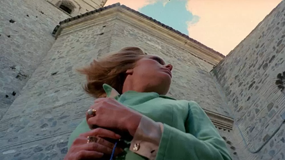 「リサと悪魔」エルケ・ソマーの画像