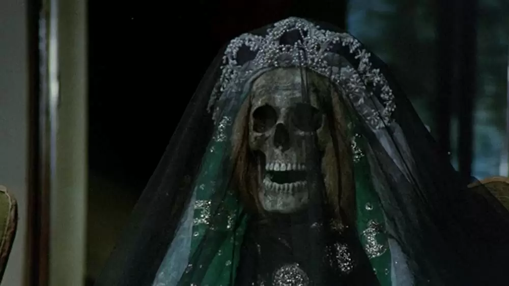 リサと悪魔の画像