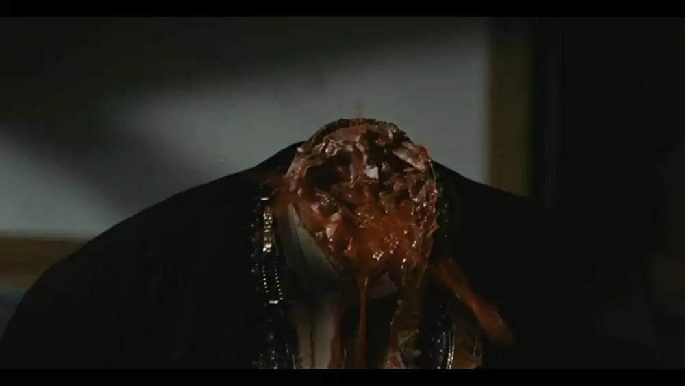 血みどろの入江の画像