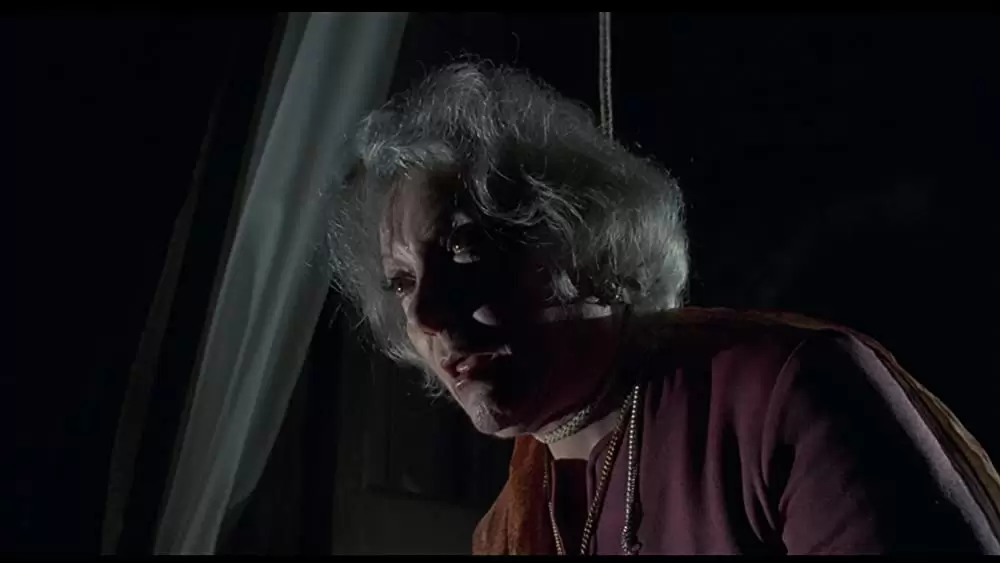 血みどろの入江の画像