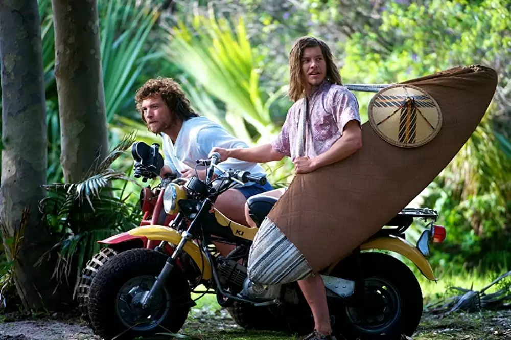 「ドリフト 神がサーフする場所」サム・ワーシントン & ゼイビア・サミュエルの画像