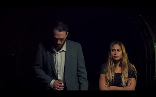 トライバル ゲット・アウト・アライブの画像