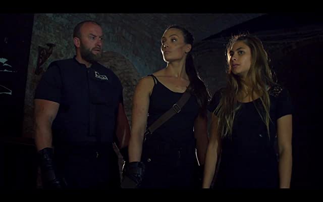 トライバル ゲット・アウト・アライブの画像