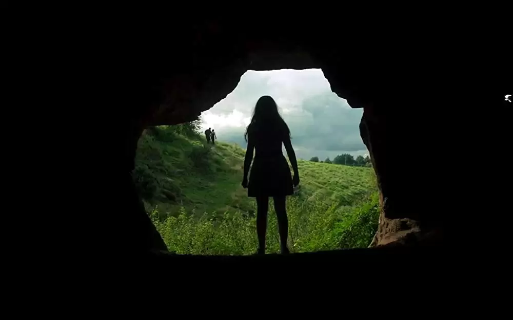 トライバル ゲット・アウト・アライブの画像