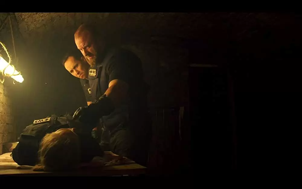 トライバル ゲット・アウト・アライブの画像