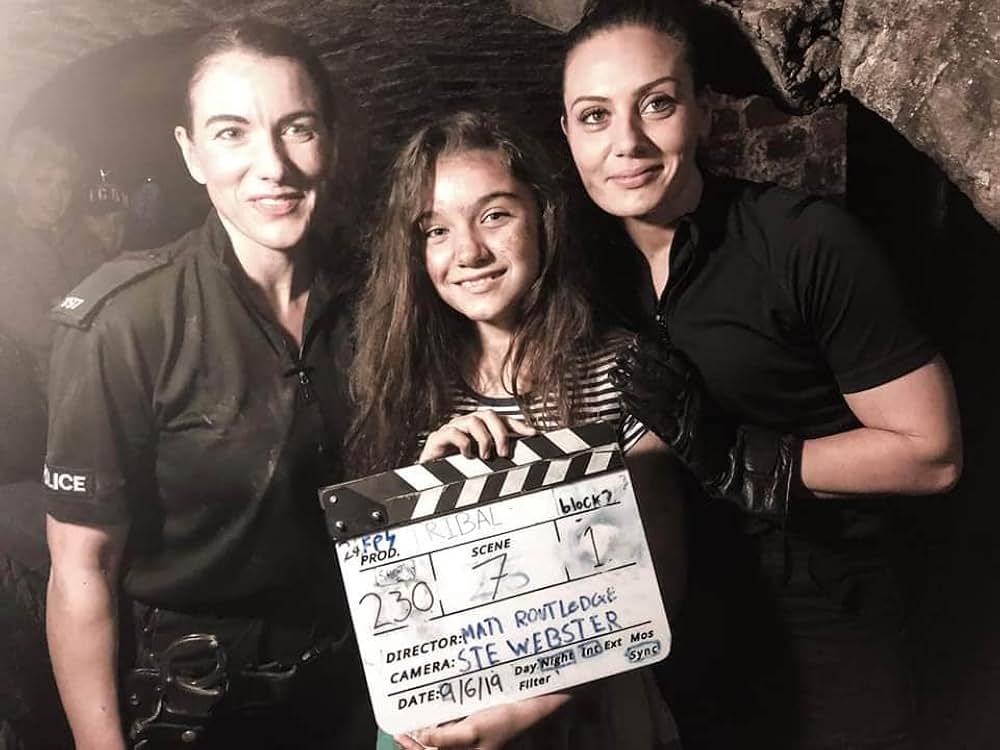 トライバル ゲット・アウト・アライブの画像