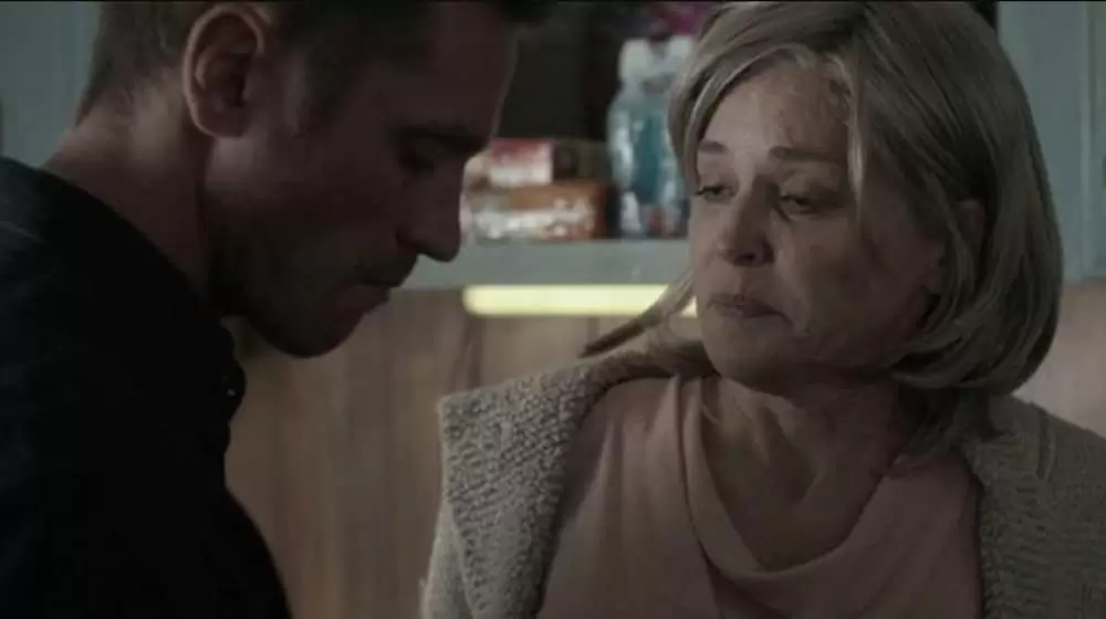 「アルティメット・サイクロン」シャロン・ストーン & デボン・サワの画像