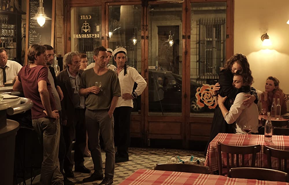 未来を乗り換えた男の画像