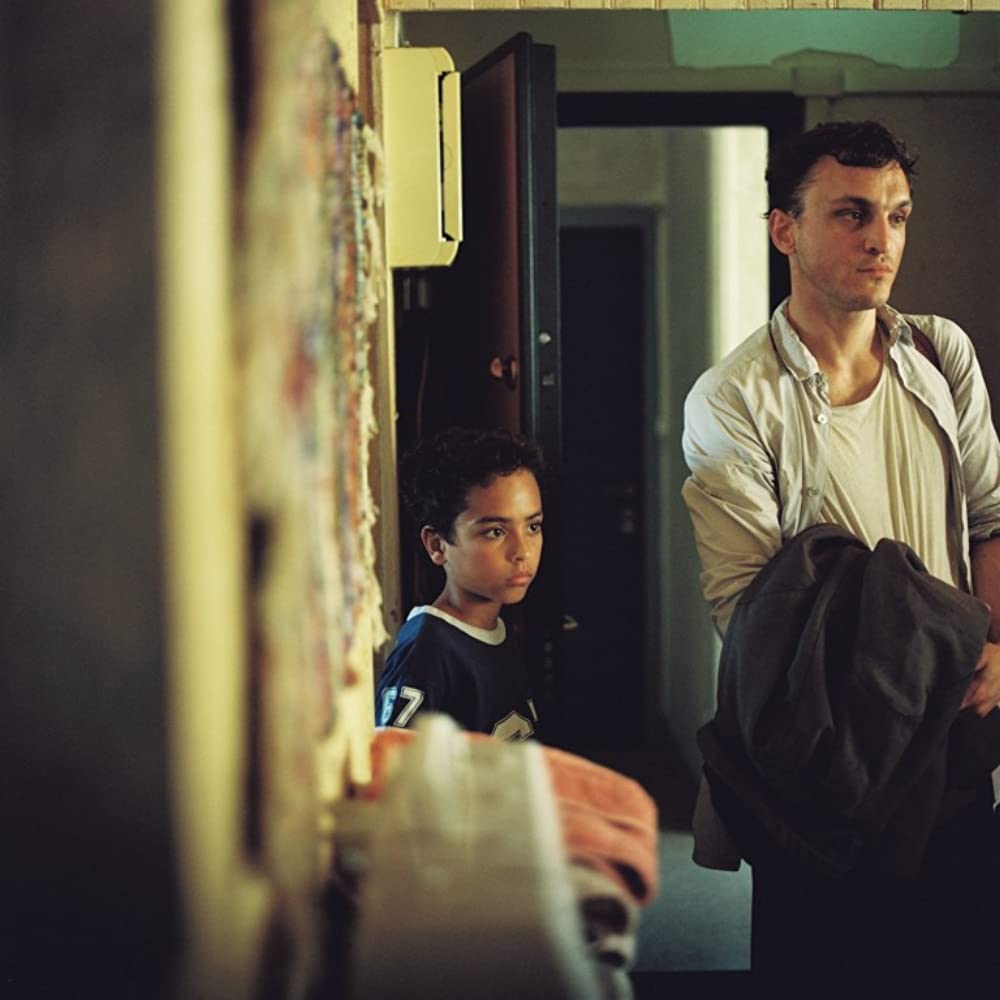 未来を乗り換えた男の画像