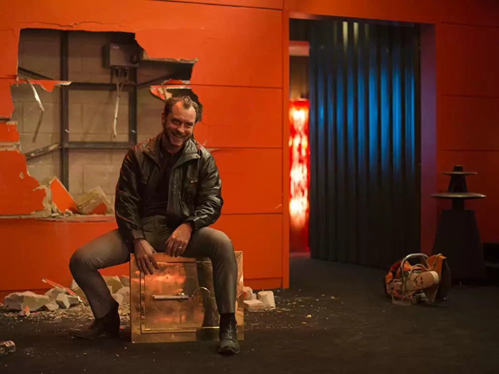 ドム・ヘミングウェイの画像