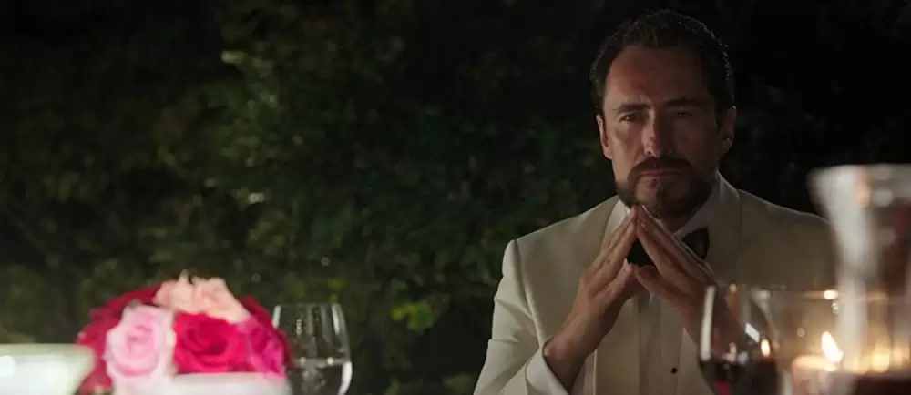 「ドム・ヘミングウェイ」デミアン・ビチルの画像