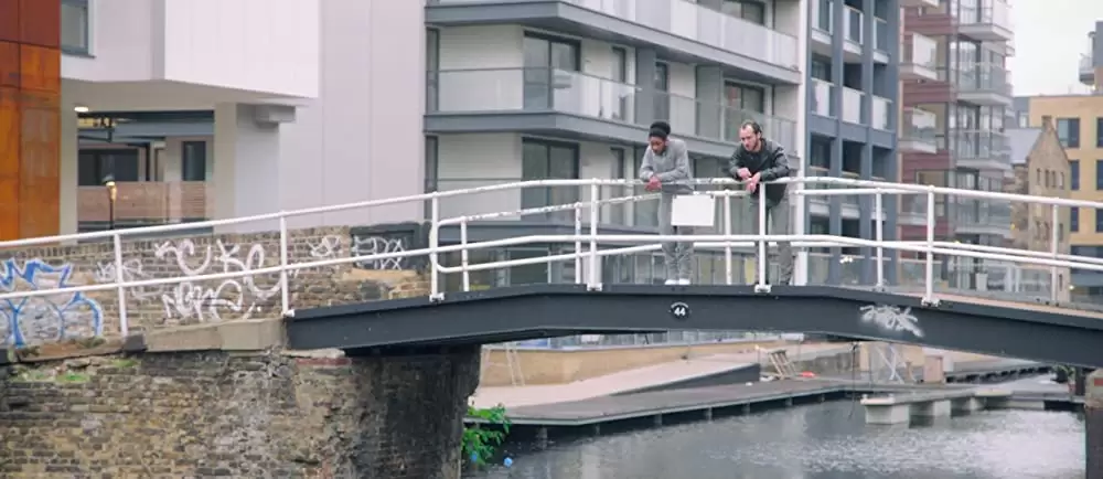 「ドム・ヘミングウェイ」ジュード・ロウ & ジャメイン・ハンターの画像