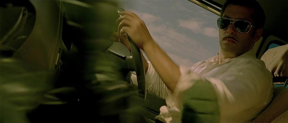 ダバング 大胆不敵の画像